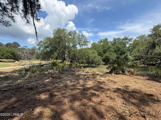 13 Butterfield Lane, Beaufort, SC 29907