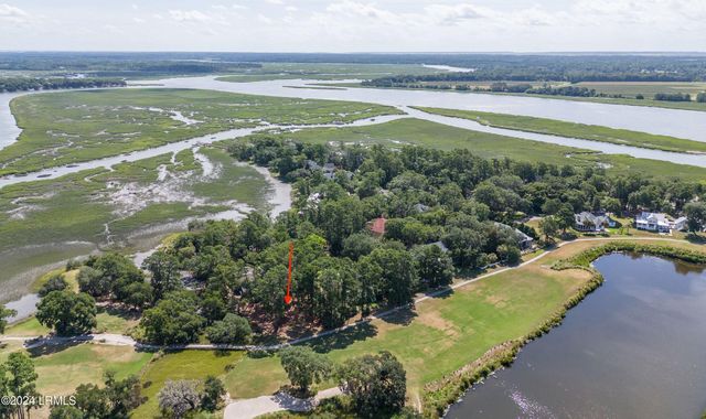 13 Butterfield Lane, Beaufort, SC 29907