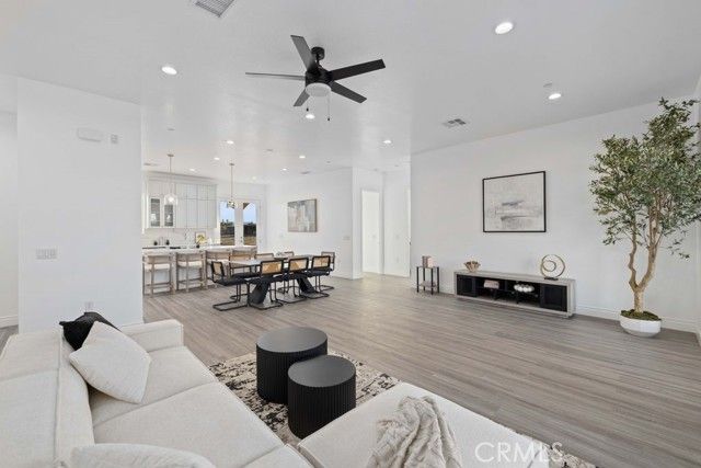 7214 W Avenue A-6, Lancaster, CA 93536