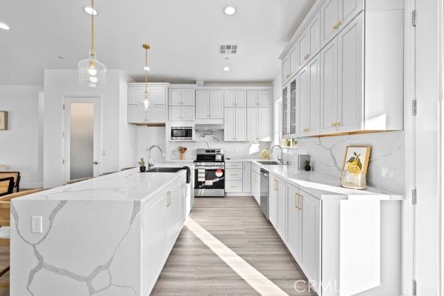 7214 W Avenue A-6, Lancaster, CA 93536