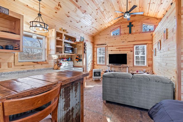 22805 State Highway Cc, Warsaw, MO 65355