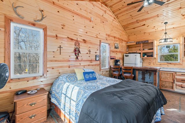 22805 State Highway Cc, Warsaw, MO 65355