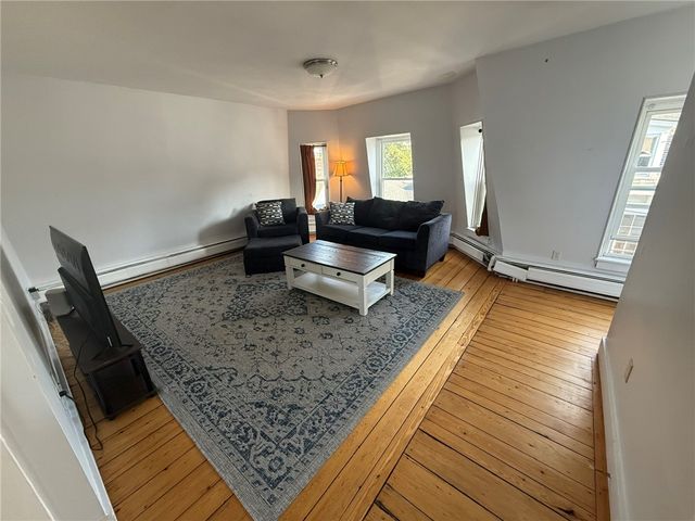 33 Ann Street 3, Newport, RI 02840