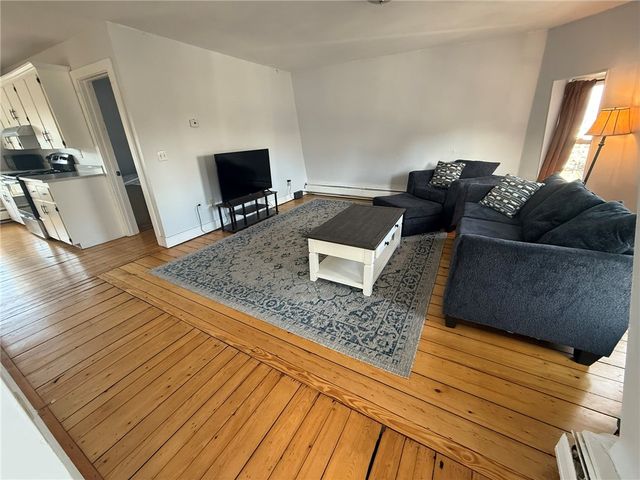 33 Ann Street 3, Newport, RI 02840