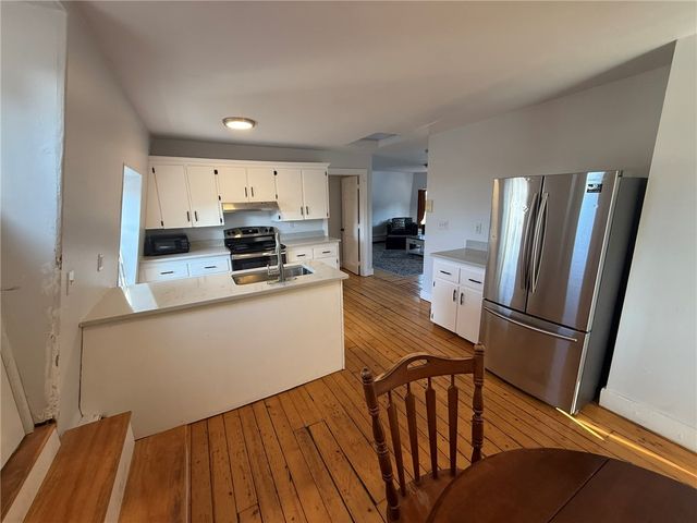 33 Ann Street 3, Newport, RI 02840