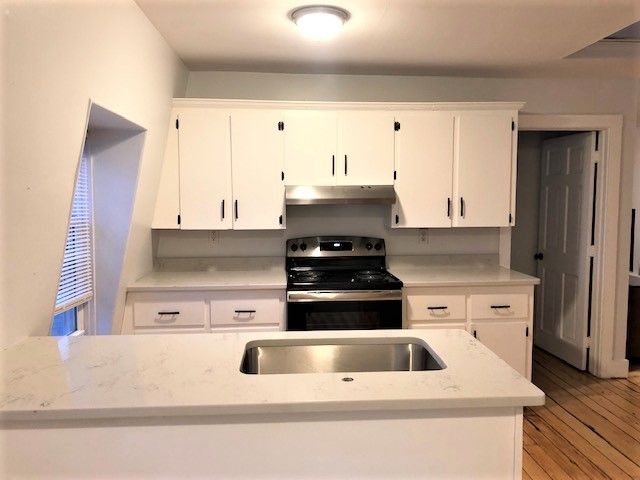 33 Ann Street 3, Newport, RI 02840