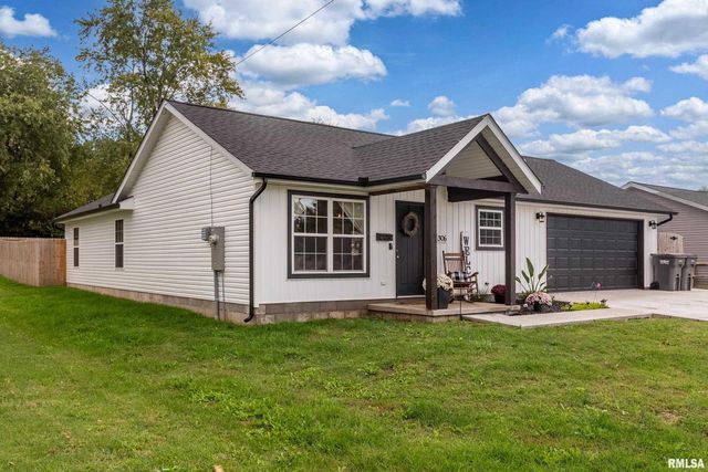 306 S PENNSYLVANIA Avenue, Carterville, IL 62918