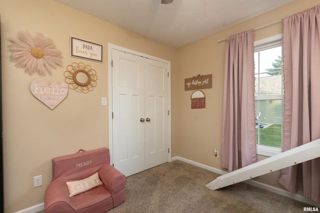 306 S PENNSYLVANIA Avenue, Carterville, IL 62918