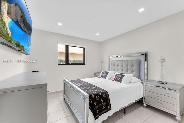 1417 SW 139 AVE, Miami, FL 33184