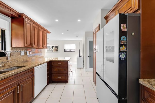 1417 SW 139 AVE, Miami, FL 33184