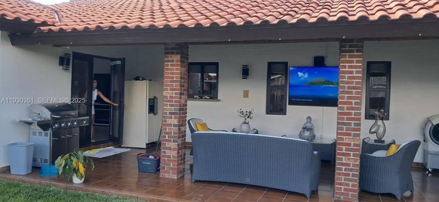 1417 SW 139 AVE, Miami, FL 33184