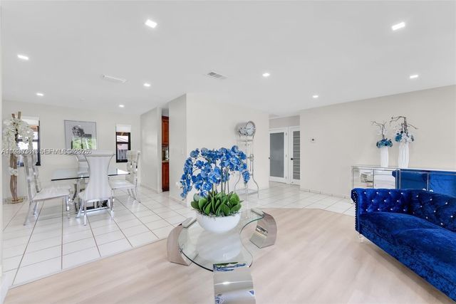 1417 SW 139 AVE, Miami, FL 33184