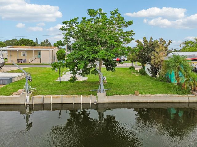 102 SCHOONER DRIVE 102, Palm Harbor, FL 34683
