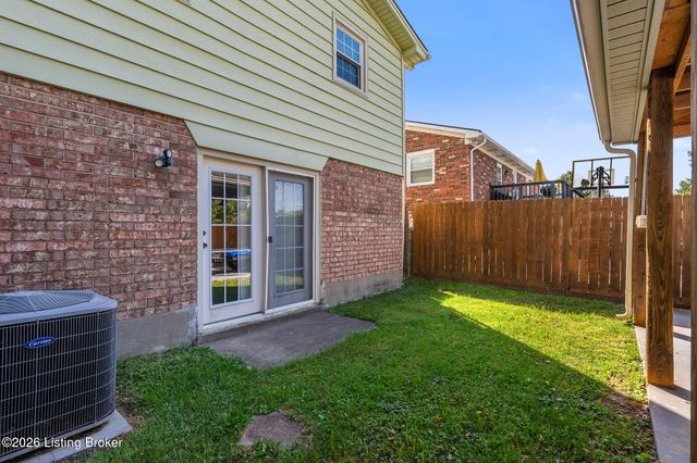 6518 Bilsim Ln, Louisville, KY 40291