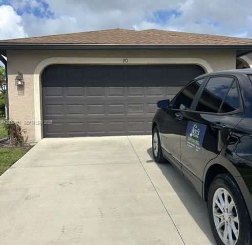 20 NE 20th Avenue, Cape Coral, FL 33909