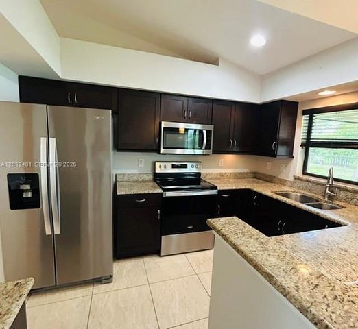 20 NE 20th Avenue, Cape Coral, FL 33909