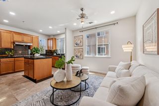 8857 Oliver Pl, Dublin, CA 94568