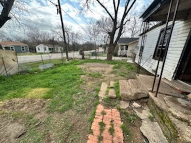 815 Kissell Road, Wilmer, TX 75172
