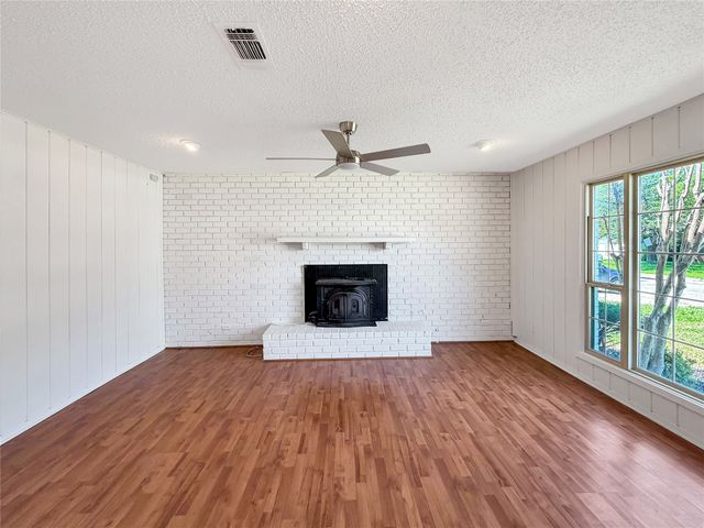 305 Deer Creek Road, Everman, TX 76140