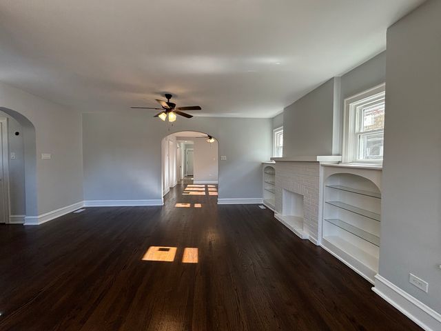 7745 S Luella Avenue, Chicago, IL 60649