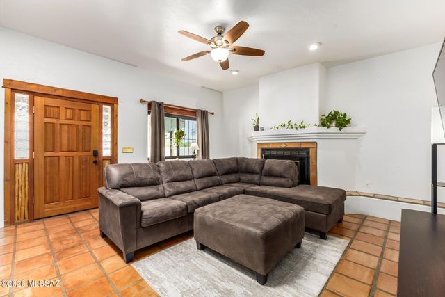 981 N Calle Rinconado, Vail, AZ 85641