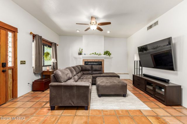 981 N Calle Rinconado, Vail, AZ 85641