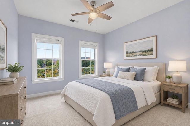 24958 ASHGARTEN DR, Chantilly, VA 20152