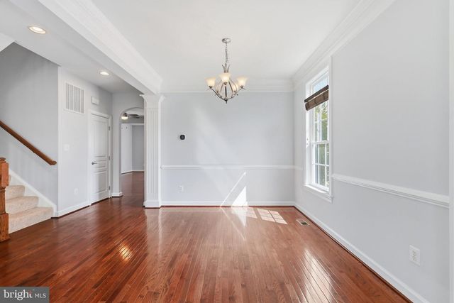24958 ASHGARTEN DR, Chantilly, VA 20152