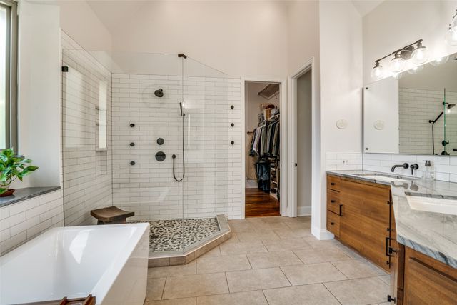 2332 Fairway Circle, Heath, TX 75032