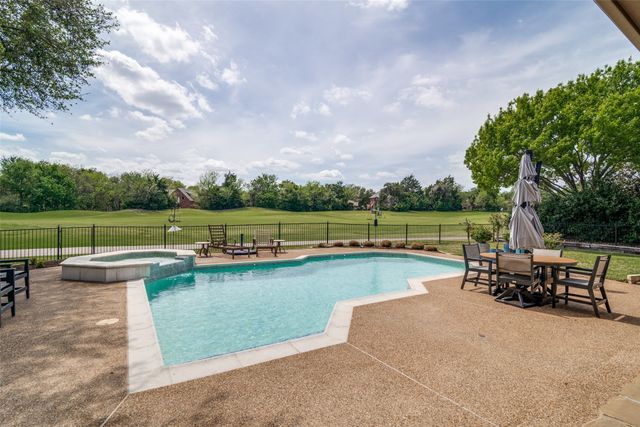 2332 Fairway Circle, Heath, TX 75032