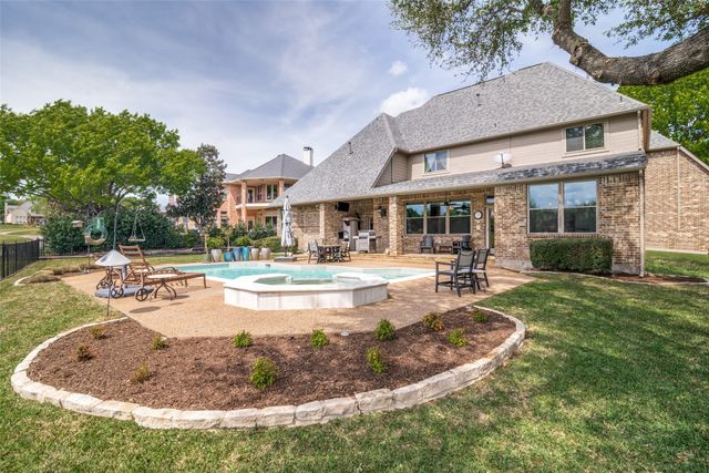 2332 Fairway Circle, Heath, TX 75032