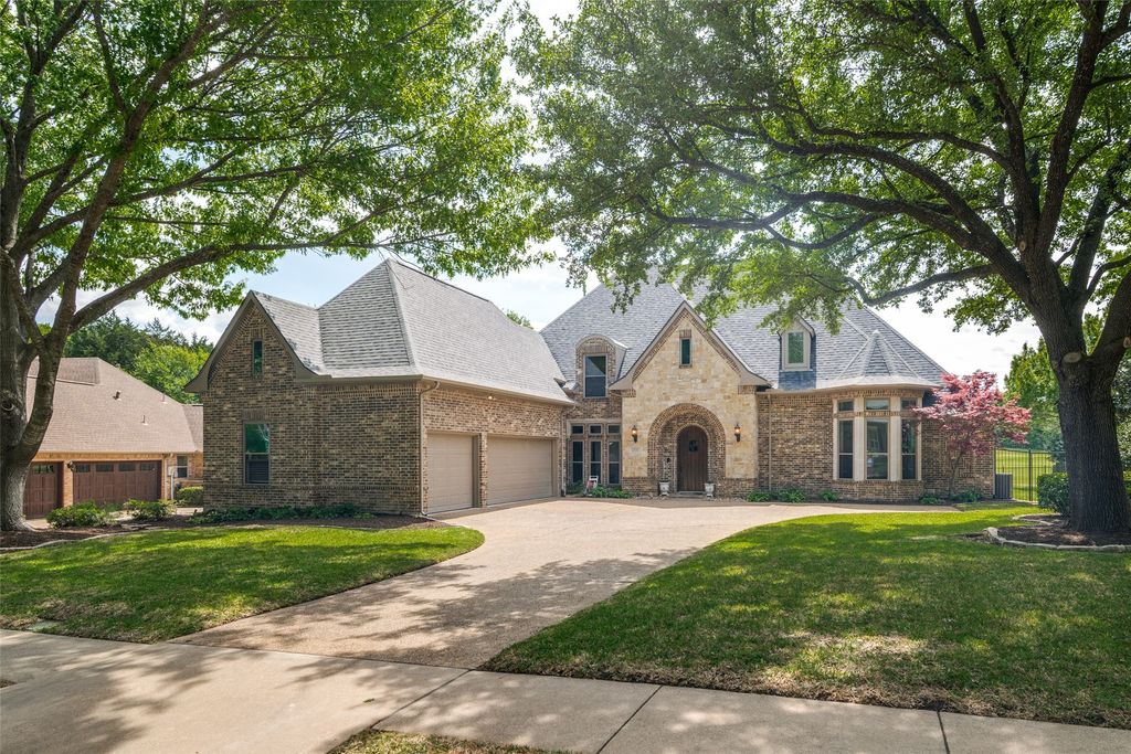 2332 Fairway Circle, Heath, TX 75032