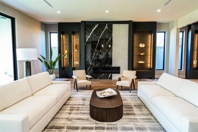 6606 Sivley Street, Houston, TX 77055