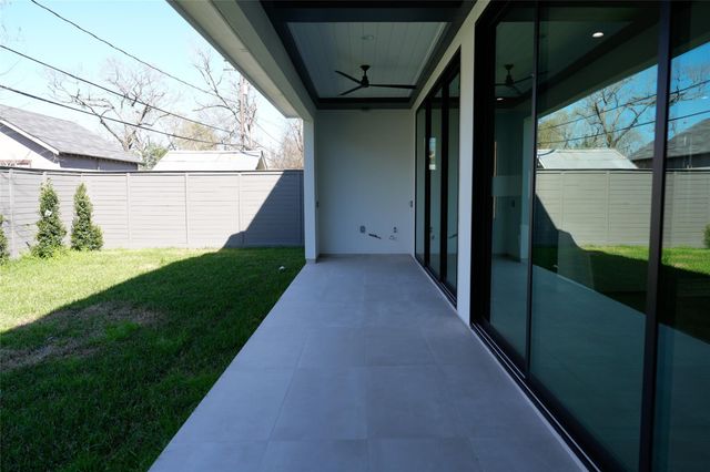 6606 Sivley Street, Houston, TX 77055