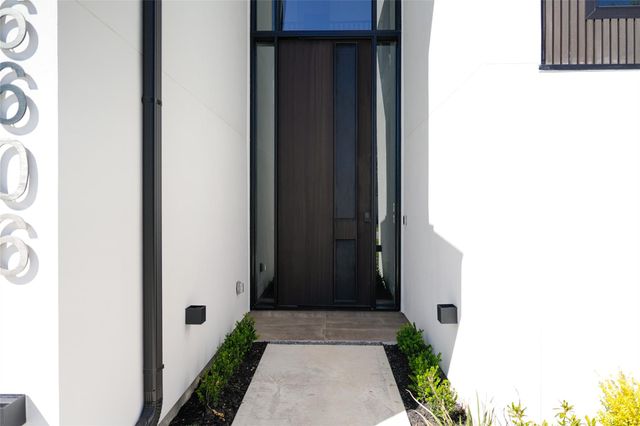 6606 Sivley Street, Houston, TX 77055