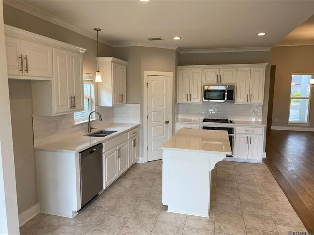 3031 Canewood Ln, Baton Rouge, LA 70810