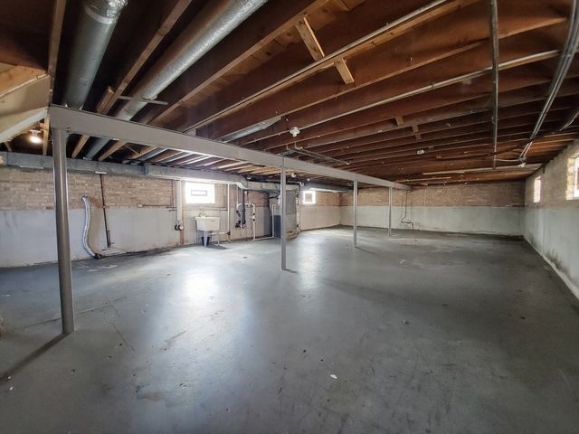 383 Calhoun Avenue, Calumet City, IL 60409