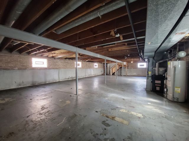 383 Calhoun Avenue, Calumet City, IL 60409