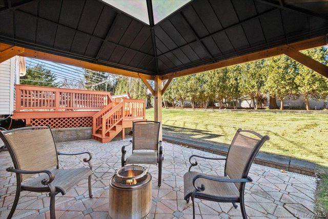 10 Dellwood Road, White Plains, NY 10605