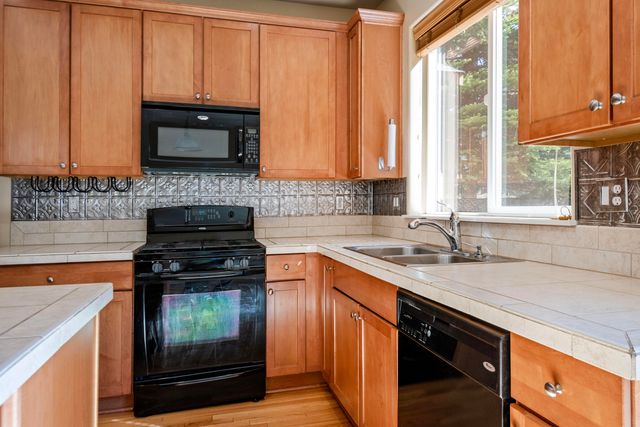 61282 Huckleberry Place, Bend, OR 97702