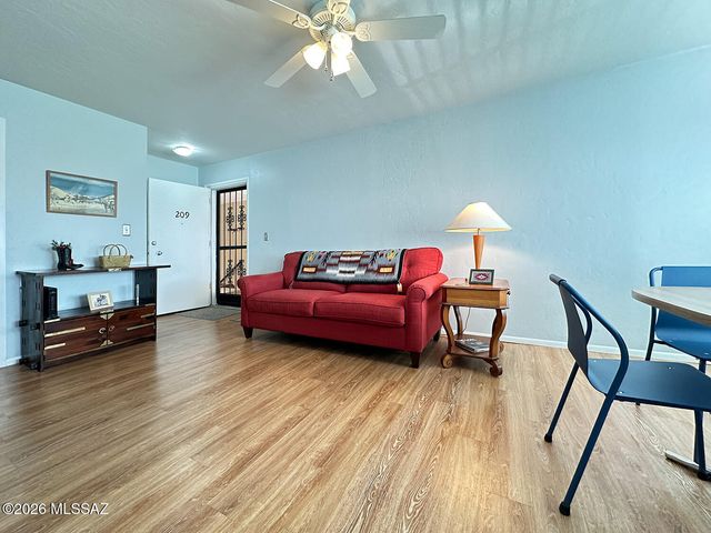 8060 E Broadway Boulevard E209, Tucson, AZ 85710