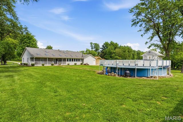 907 Bethel Mine Road, Caseyville, IL 62232