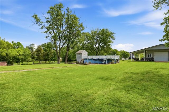 907 Bethel Mine Road, Caseyville, IL 62232