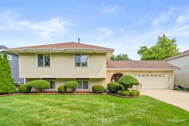 3149 Venard Road, Downers Grove, IL 60515