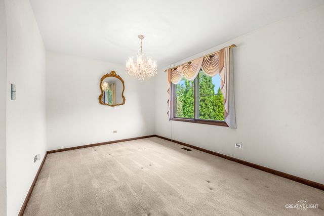 3149 Venard Road, Downers Grove, IL 60515