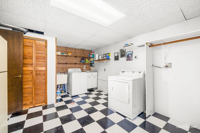 3149 Venard Road, Downers Grove, IL 60515