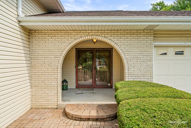 3149 Venard Road, Downers Grove, IL 60515