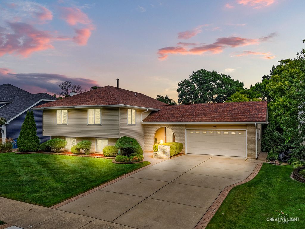 3149 Venard Road, Downers Grove, IL 60515