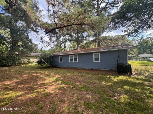 367 Queen Julianna Lane, Jackson, MS 39209