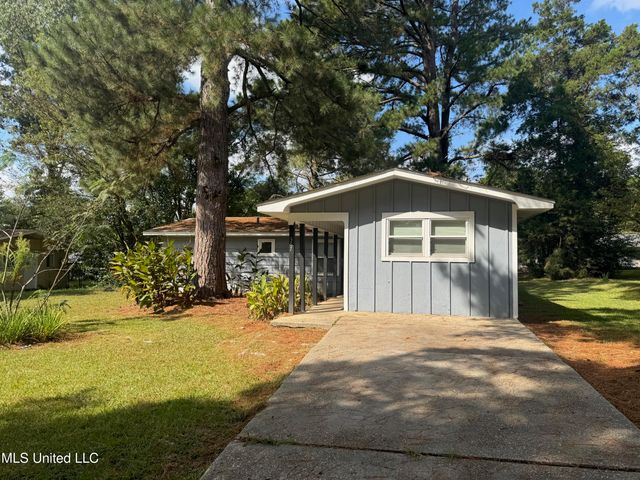 367 Queen Julianna Lane, Jackson, MS 39209